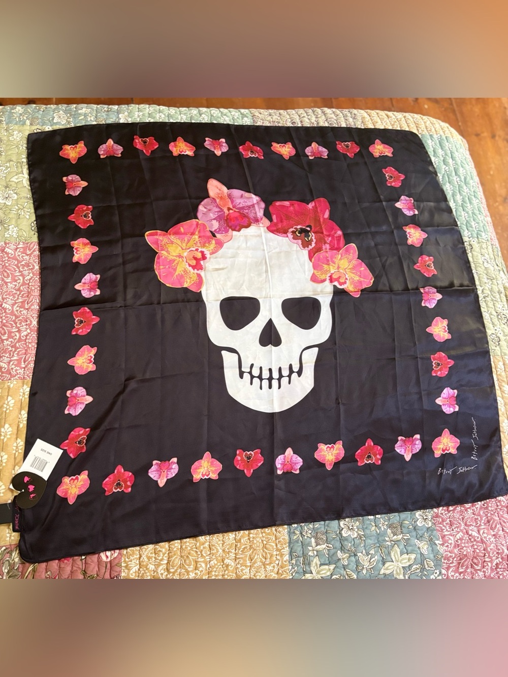 Betsey Johnson scarf NWT